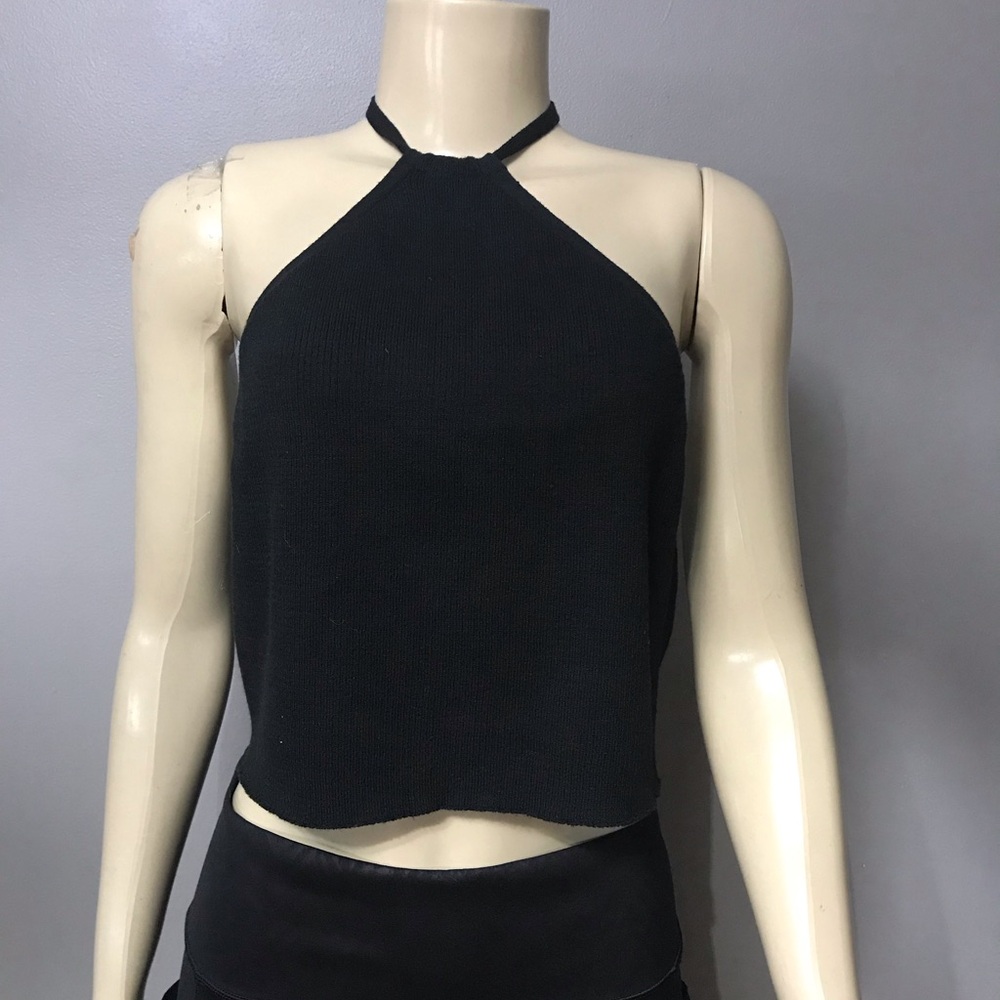 Wild fable NWTblack crop halter top
